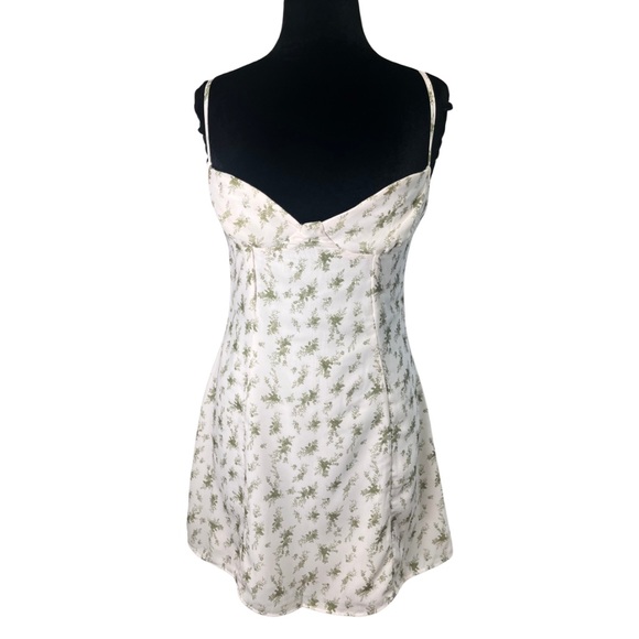 NWOT HOUSE OF CB 'Christiana' Garden Print Mini Dress  - L *47 - Picture 2 of 12